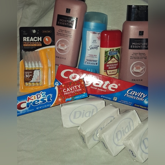 -Hygiene Essentials Bundle- - Picture 2 of 10